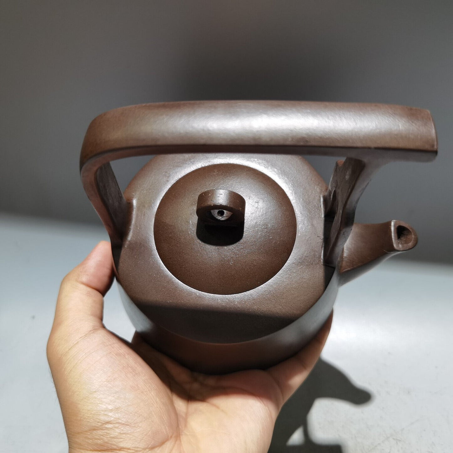Chinese Yixing Zisha Clay Handmade Exquisite Teapot (提梁壶 低款:顾景舟)