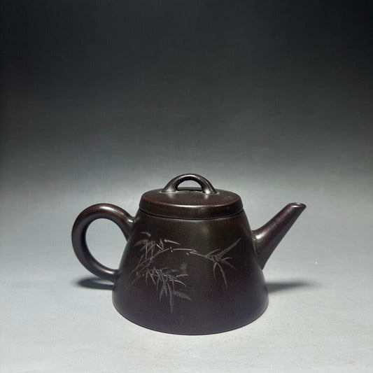 Chinese Yixing Zisha Clay Handmade Exquisite Teapot(霸王石瓢 底款:顾景舟)