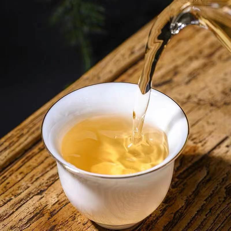 357g Yunnan Puerh Tea 2015 Iceland Raw Pu-erh Tea Cake Premium Pu'er Green Tea