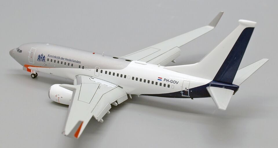 1:200 JC Wings Netherlands Government B737-700 Airplane Flap Down Diecast Model