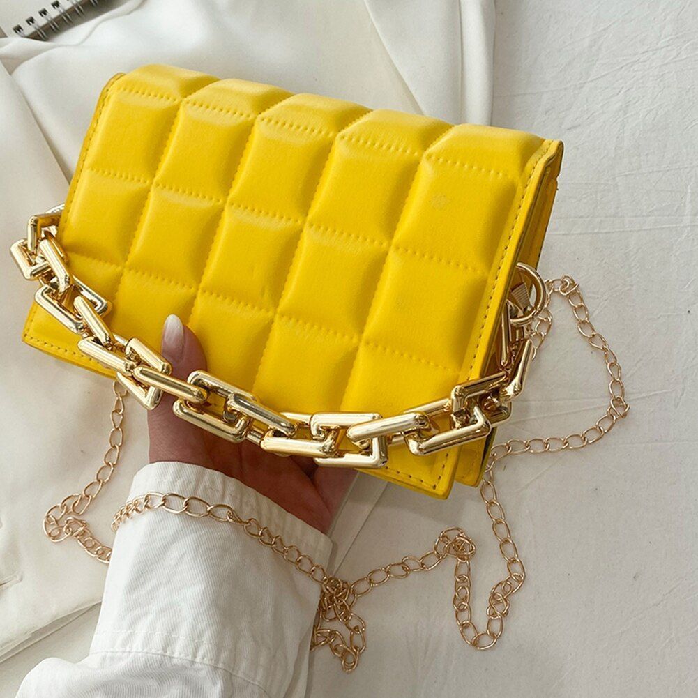Women Shoulder Bag Metal Thick Chain Quilted Purse Handbag Clutch Bag 22*14*6 CM
