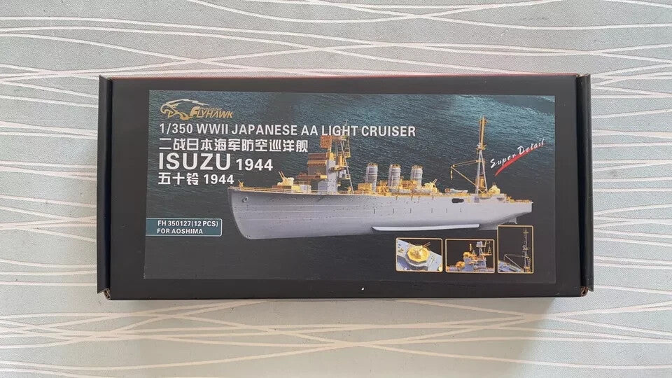 FLYHAWK FH350127 1/350 WWII IJN Light Cruiser ISUZU 1944 For AOSHIMA