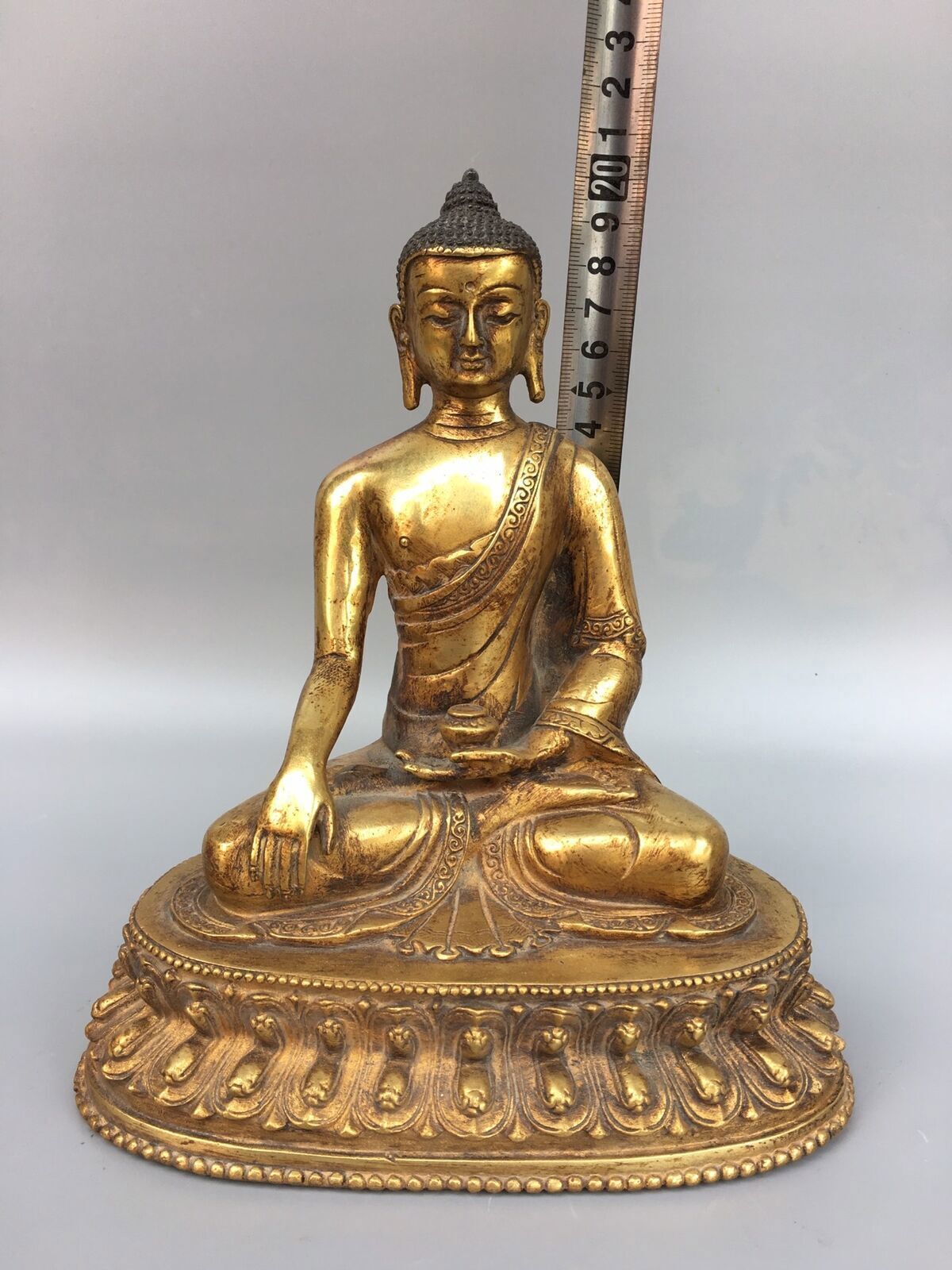 8"Old China Antique Tibetan Buddhism temple Bronze gilt Shakyamuni Buddha statue