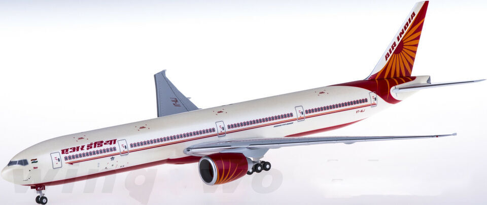 1:200 37CM Hogan AIR INDIA BOEING 777-300ER Passenger Airplane ABS Plastic Model