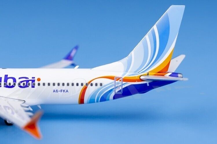 1:400 Phoenix Flydubai BOEING 737 MAX 8 Passenger Airplane Diecast Plane Model