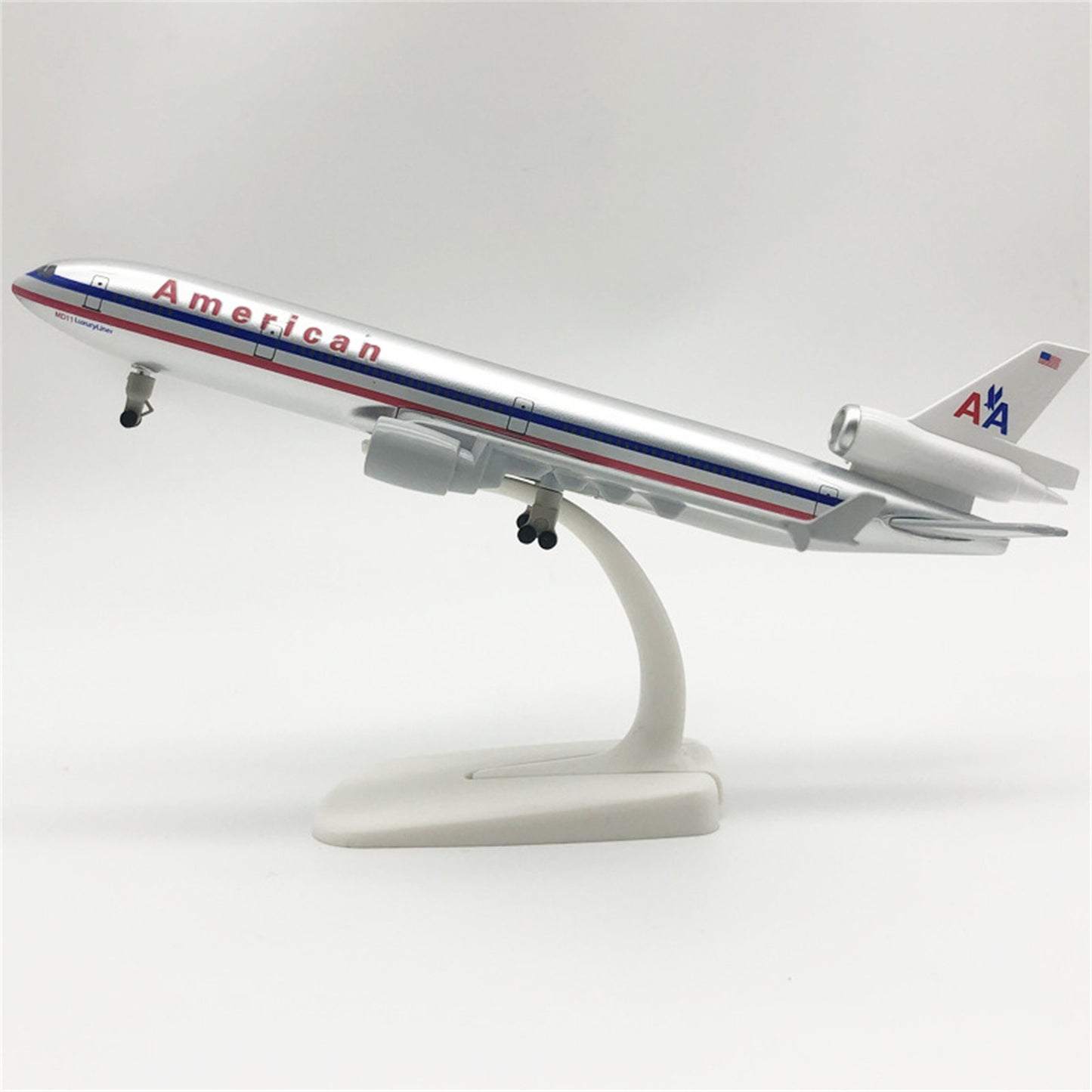 1:400 American MD-11 Airplane Alloy Model Souvenir Static Display with Stand A