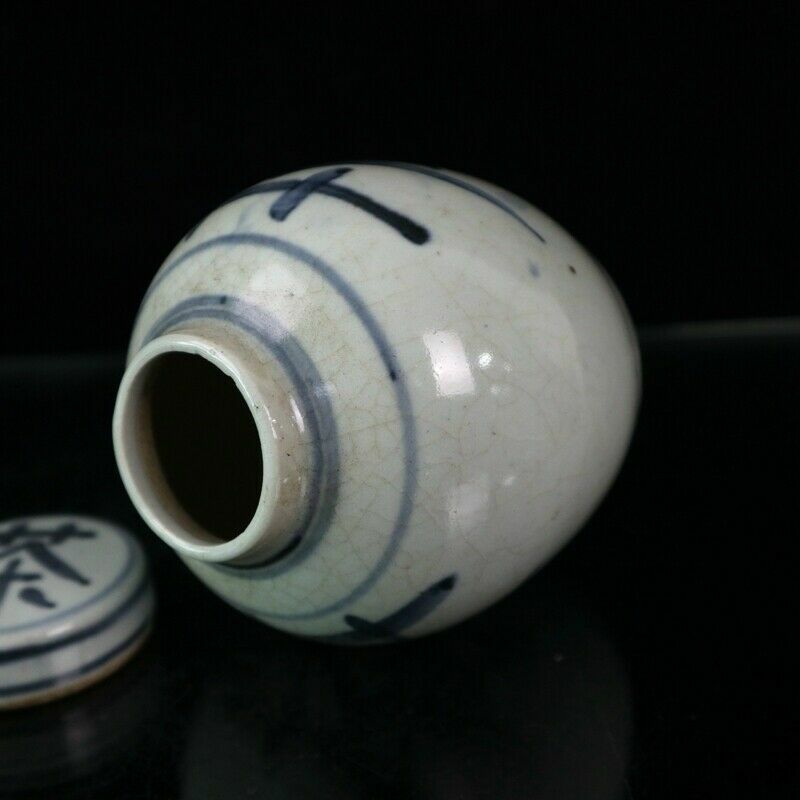 Chinese Old Porcelain Cracked Glaze Open Blue and White Tea Pattern Lid Jar