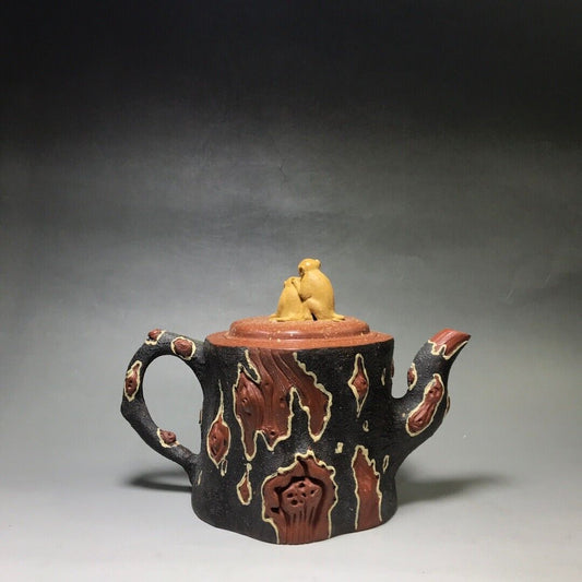 Chinese Yixing Zisha Clay Handmade Exquisite Teapot (五代封侯 底款:蒋蓉)