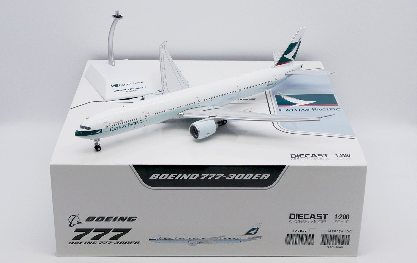 1:200 JC Wings Cathay Pacific BOEING 777-300ER Flap Down Airplane Diecast Model