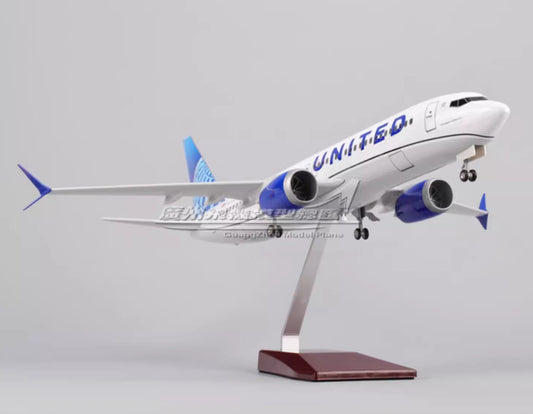 47CM 1:80 UNITED BOEING 737 MAX8 Passenger Airplane Landing gears Resin Model
