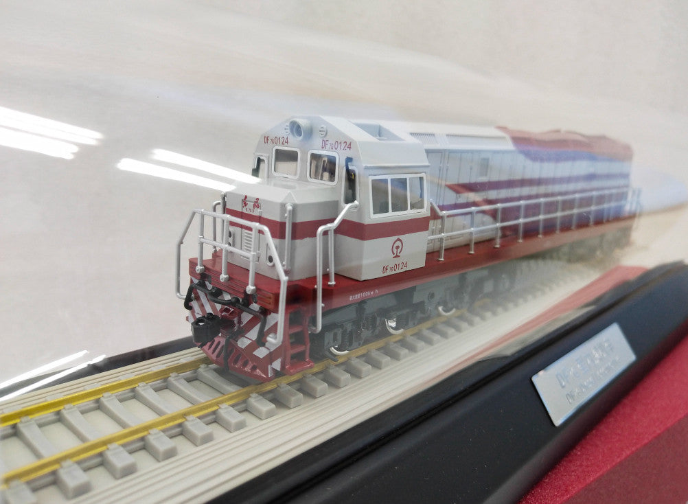 1:87 34CM DF7G Diesel Locomotive Train Railway Passenger Cars Diecast Model