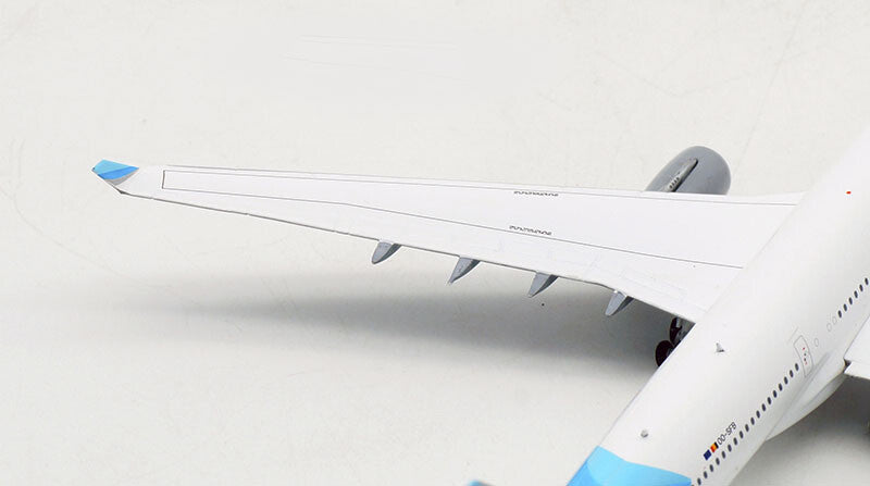 JC Wings Eurowings for Airbus A330-300 OO-SFB 1/400 DIECAST plane Pre-builded