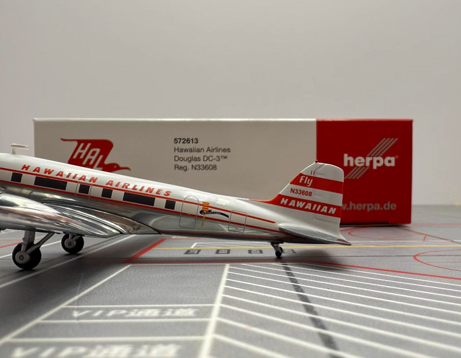 1:200 Herpa HAWAIIAN AIRLINES Douglas DC-3 Aircraft Plane Diecast Airplane Model