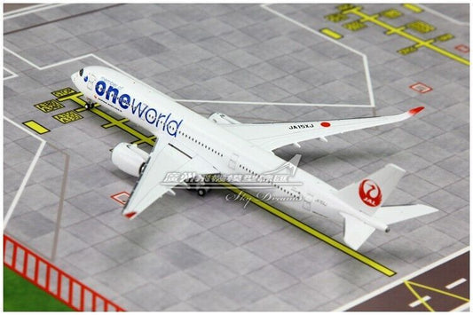 1:400 JC Wings JAPAN AIRLINES Oneworld AIRBUS A350-900 Airplane Diecast Model