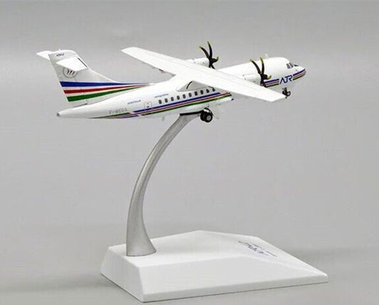 1:200 JC Wings ATR-42-300 Passenger Airplane Diecast Aircraft Plane Model