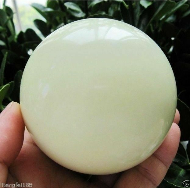 80mm Green Glow White Jade Stone Glow In The Dark Stone Ball