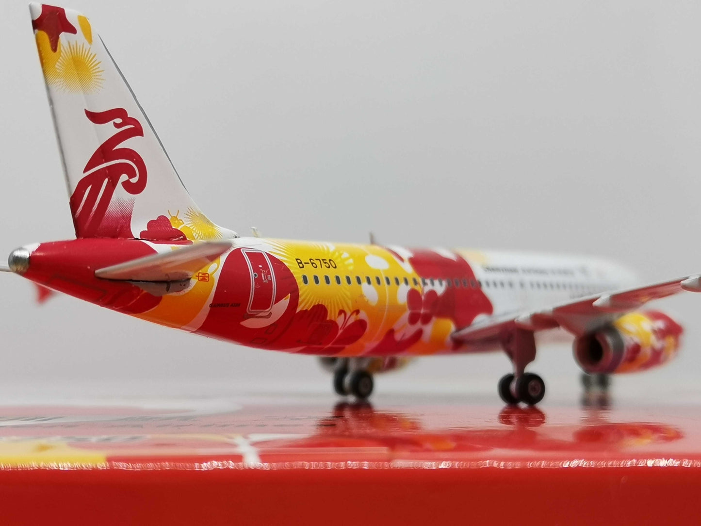 1:400 Phoenix Shenzhen Airlines AIRBUS A320-200 Airplane Diecast Aircraft Model