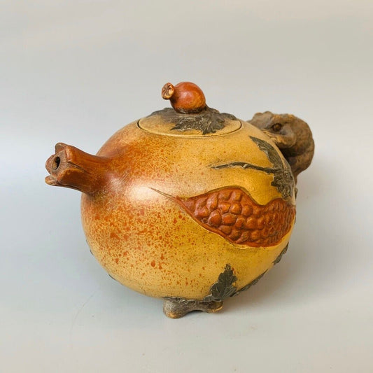 Chinese Yixing Zisha Clay Handmade Exquisite Teapot (青蛙石榴壶 底款:蒋蓉)