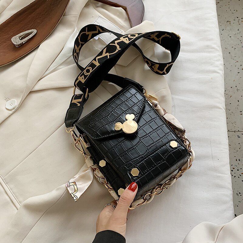 Youthful Leather Crossbody Bag Fashion Small Shoulder Handbag Chain Bag Square