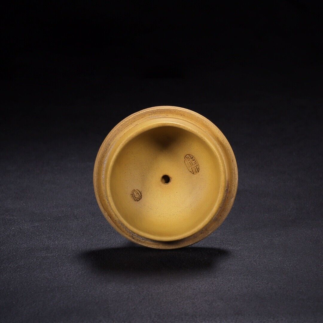 l-0Chinese Yixing Zisha Clay Handmade Exquisite Teapot (环龙三足 【底款】周桂珍)