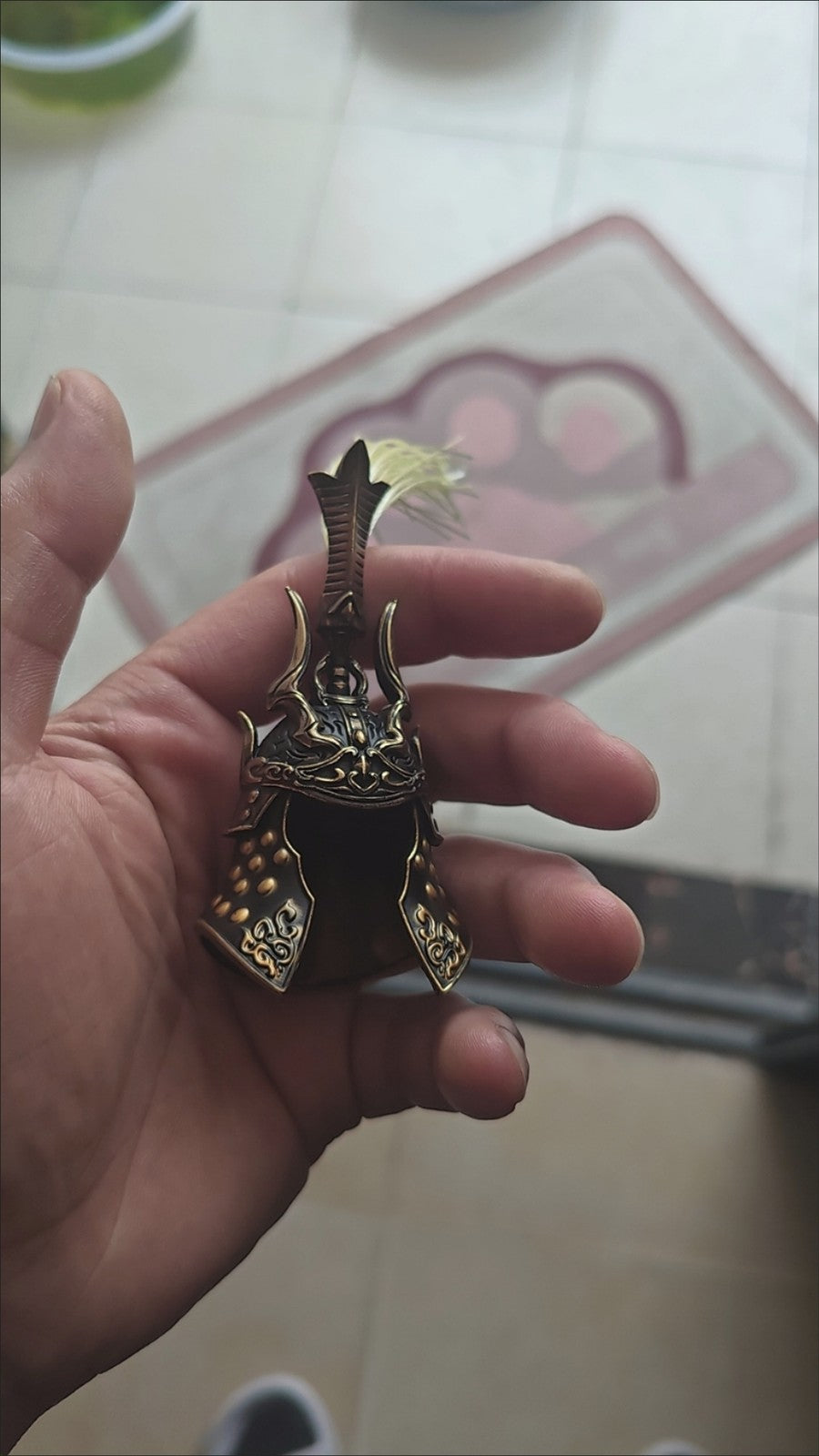 General Helmet Metal Model Ornament 8cm Phoenix Tail Soap Gold Helmet Decor