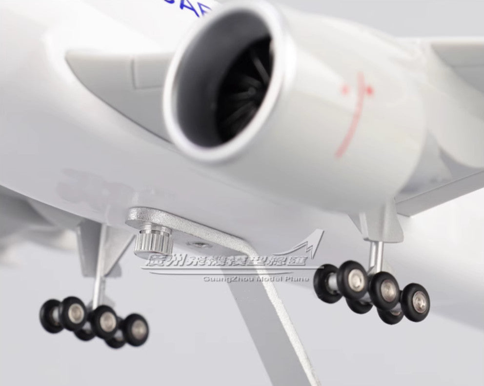 47CM 1:157 CHINA CARGO BOEING 777F Airplane Landing Gears Resin Aircraft Model