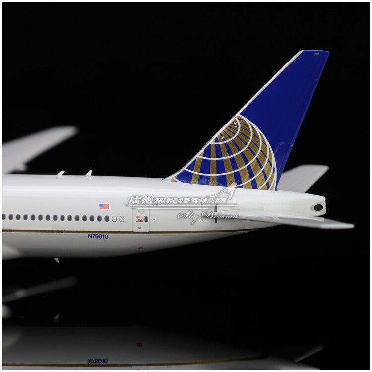 1:400 Phoenix Contiental BOEING 777-200ER Passenger Airplane Diecast Plane Model
