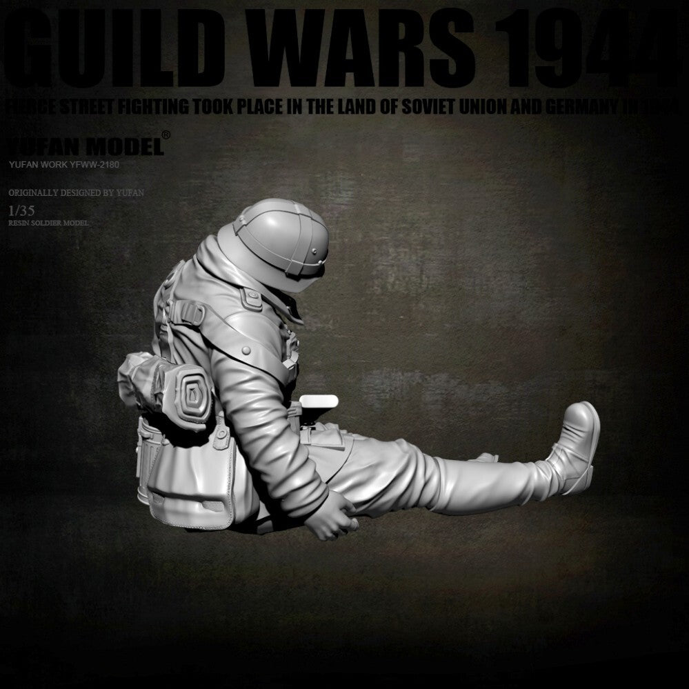 1:35 resin figure model kit 1 German soldier in WW II Unassembled unpainted