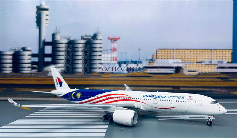 Phoenix Malaysia Airlines for Airbus A350-900 9M-MAC 1:400 plane Pre-built Model