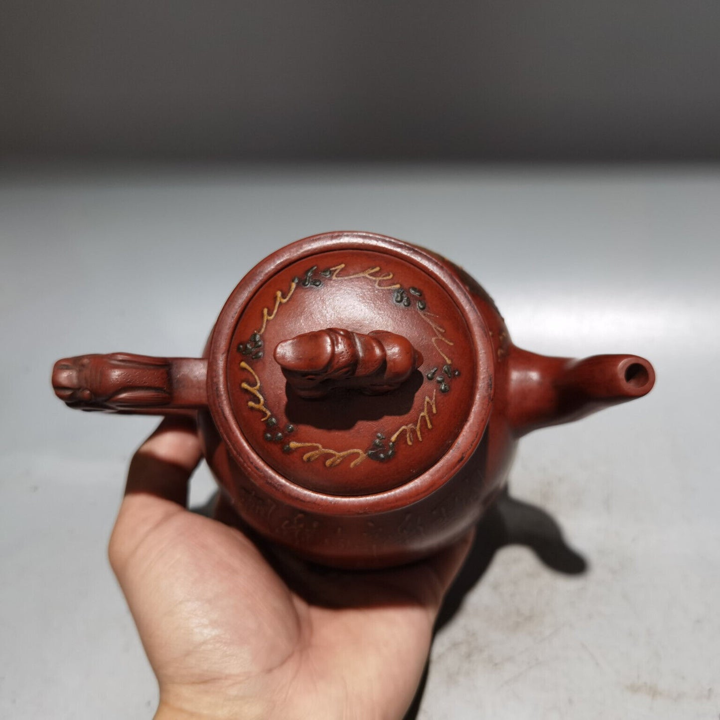 Chinese Yixing Zisha Clay Handmade Exquisite Teapot(泥绘壶 底款:陈信卿)