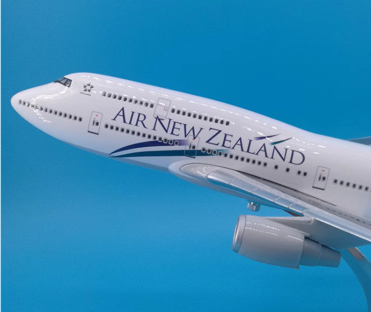 47CM 1:150 AIR NEW ZEALAND BOEING 747-400 ZK-NBU Passenger Airplane Resin Model