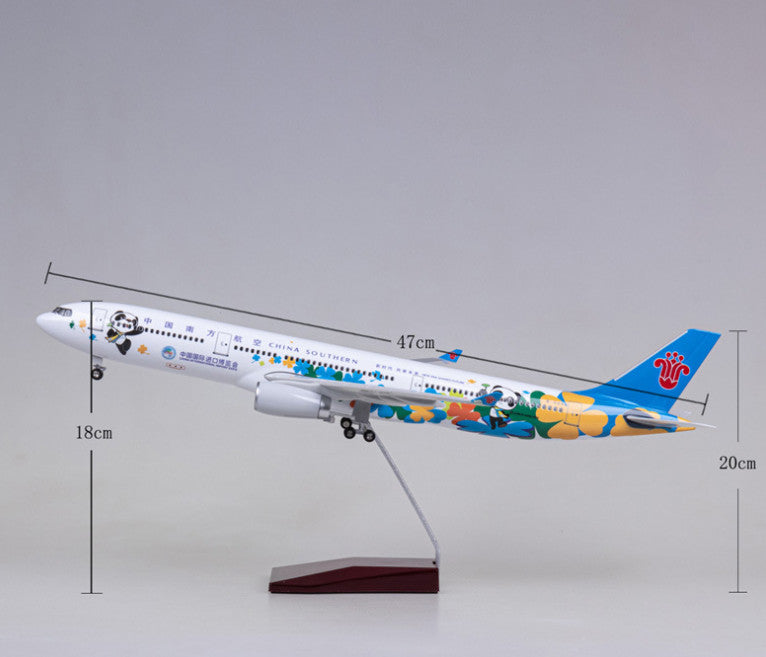 1:135 47CM CHINA SOUTHERN AIRBUS A330 Passenger Plane Landing Gear Resin Model