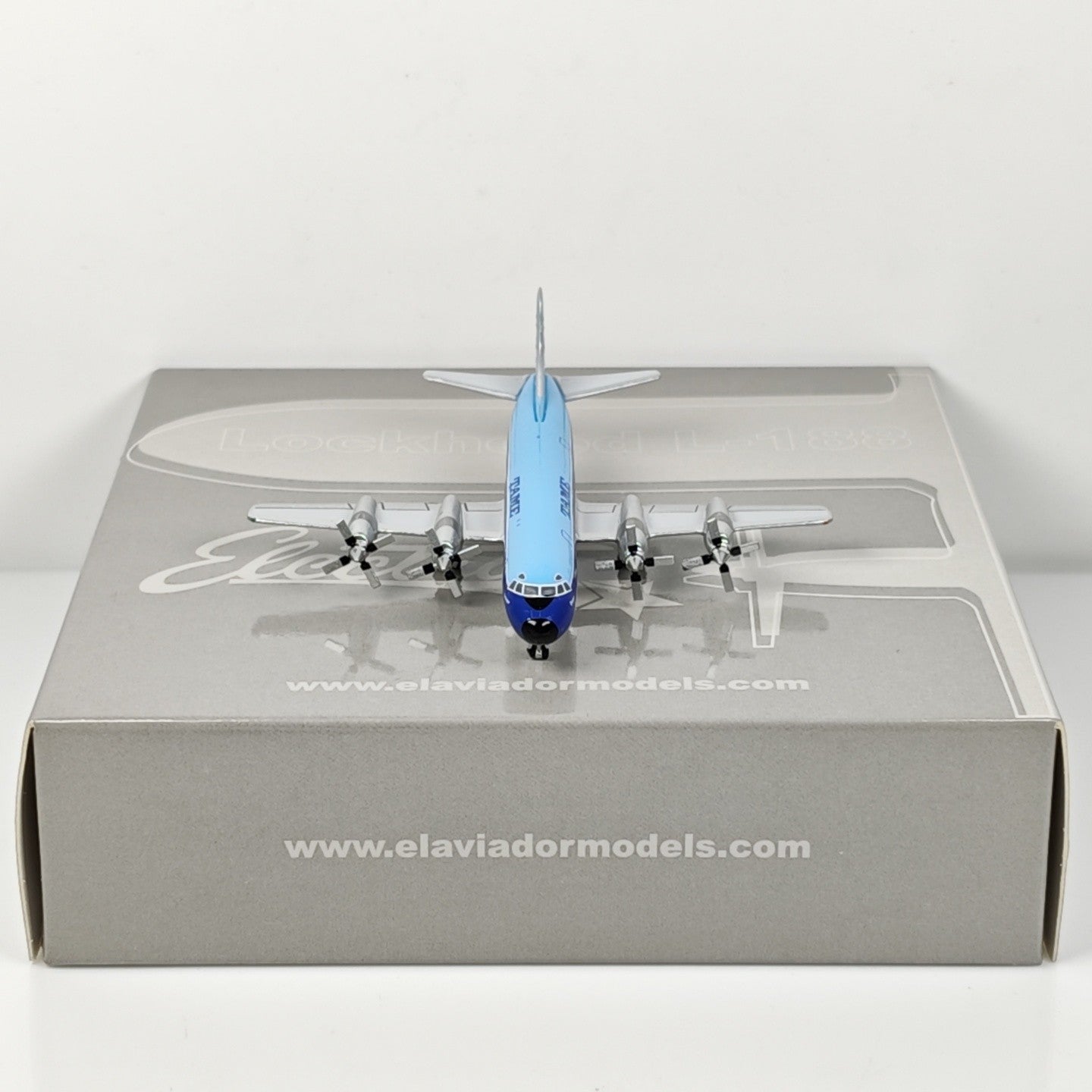1:400 Aeroclassics TAME Airlines Lockheed L-188 Airplane Diecast Plane Model