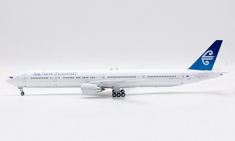 1:200 37CM InFlight AIR NEW ZEALAND BOEING 777-300ER Airplane Diecast Model