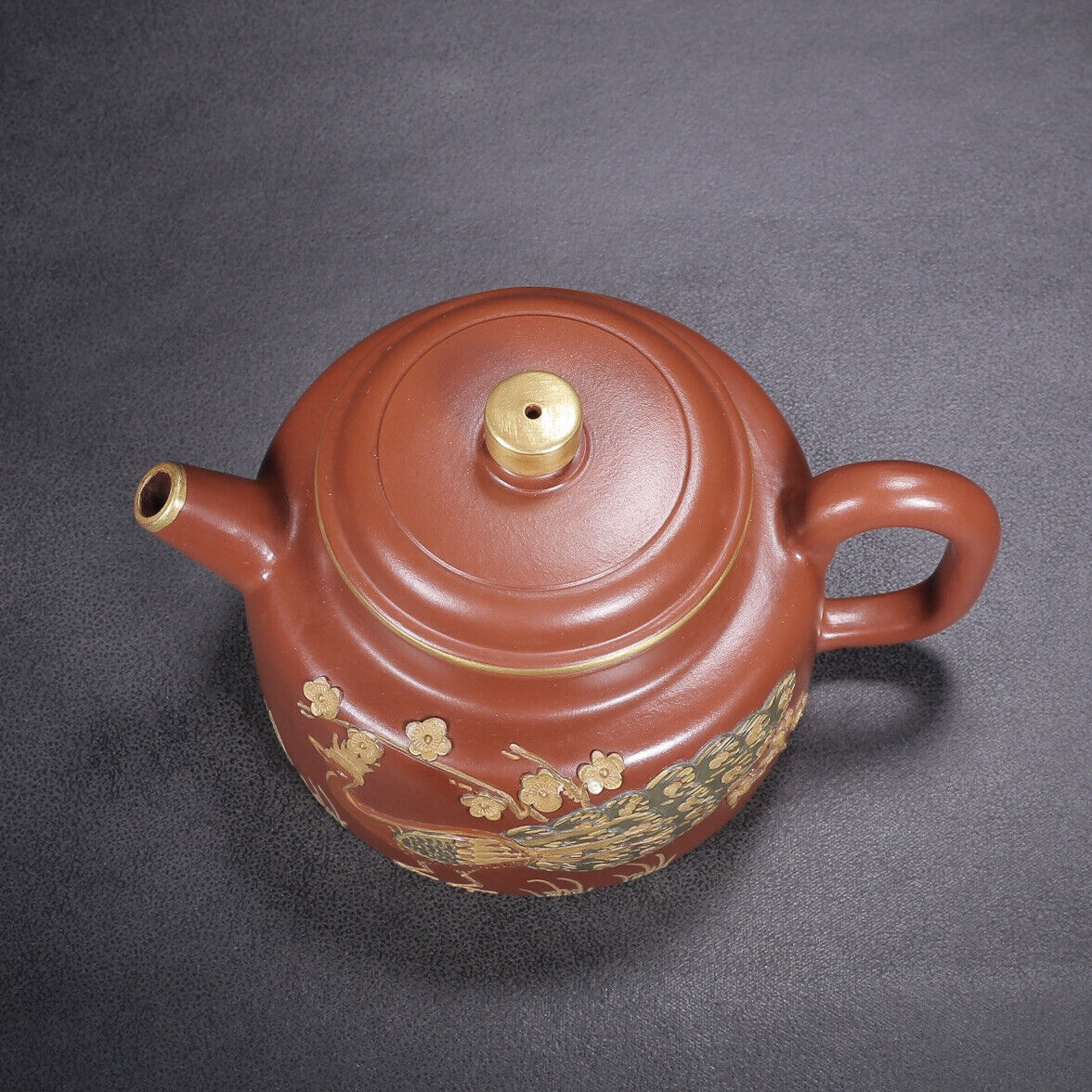 Chinese Yixing Zisha Clay Handmade Exquisite Teapot (徳钟 底款:顾景舟)