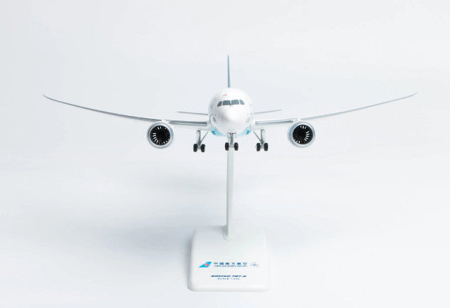 32CM 1:200 Risesoon China Southern Boeing 787-9 Airplane ABS Plastic Plane Model