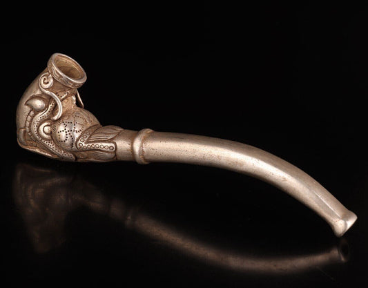 Chinese Rare old Tibet Silver Hand Carved Luck Dragon Statue Smoking Tool
