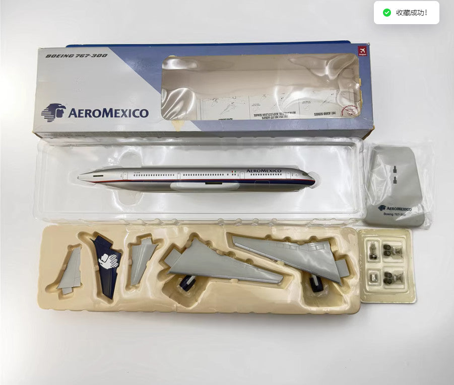 1:200 28CM Hogan AEROMEXICO BOEING 767-300 Airplane ABS Plastic Aircraft Model