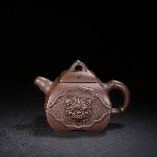Chinese Yixing Zisha Clay Handmade Exquisite Teapot(威震四方 底款:裴石民)