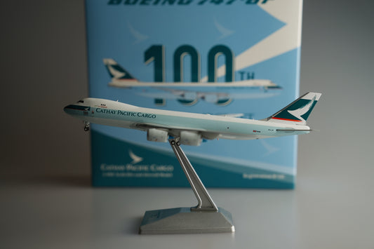 1:400 YY Wings CATHAY PACIFIC CARGO BOEING B747-8F Aircraft Diecast Plane Model