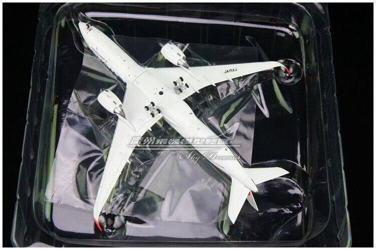 1:400 JC Wings JAPAN AIRLINES Oneworld AIRBUS A350-900 Airplane Diecast Model