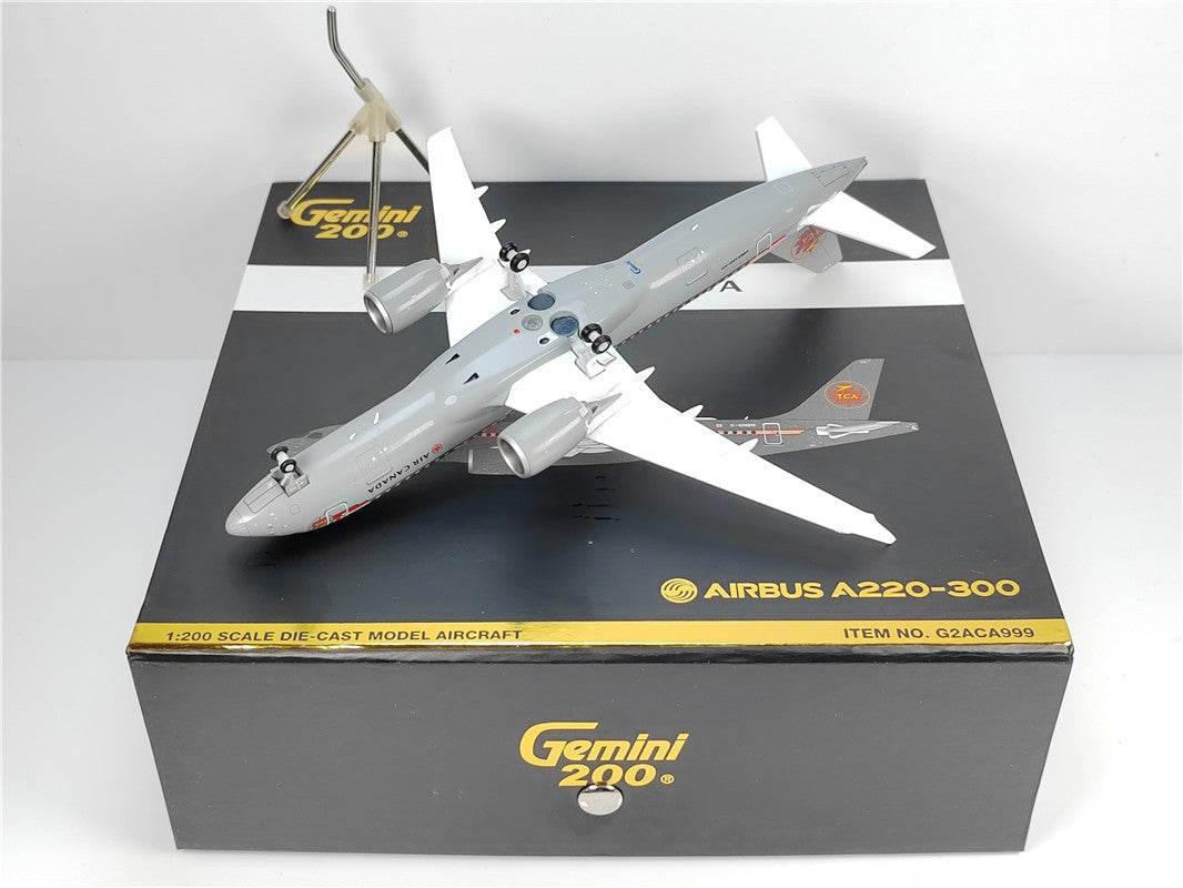 1:200 Geminijets Air Canada Airbus A220-300 Passenger Airplane Diecast Model