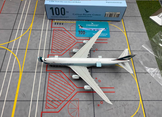 1:400 YY Wings CATHAY PACIFIC CARGO BOEING B747-8F Plane Aircraft Diecast Model