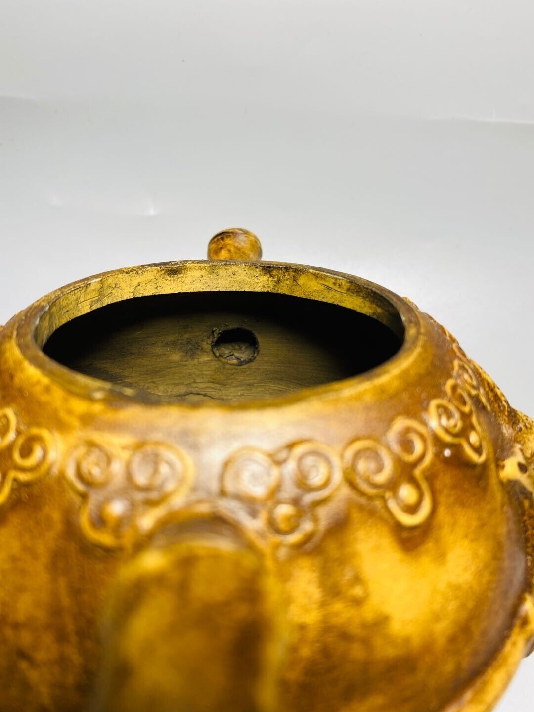 Chinese Yixing Zisha Clay Handmade Exquisite Teapot (三脚虎头双环壶 底款:高建芳制)
