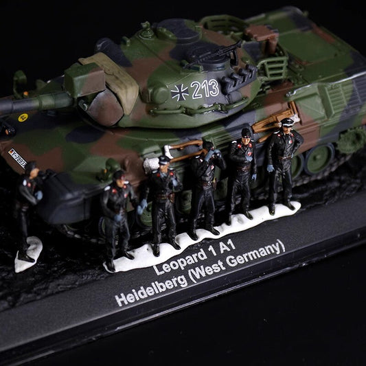 1/72 Armored Tank 6 Soldiers Finished Painted Resin Static Model /Without Tank