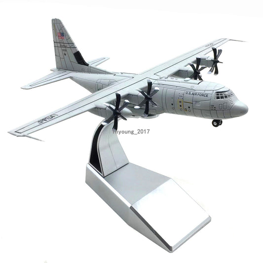 1:200 Scale 1956 Lockheed C-130 Hercules Transport Plane Metal Diecast Model
