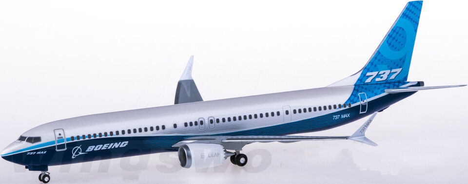 1:200 21CM Hogan BOEING 737 MAX 9 Passenger Airplane ABS Plastic Aircraft Model