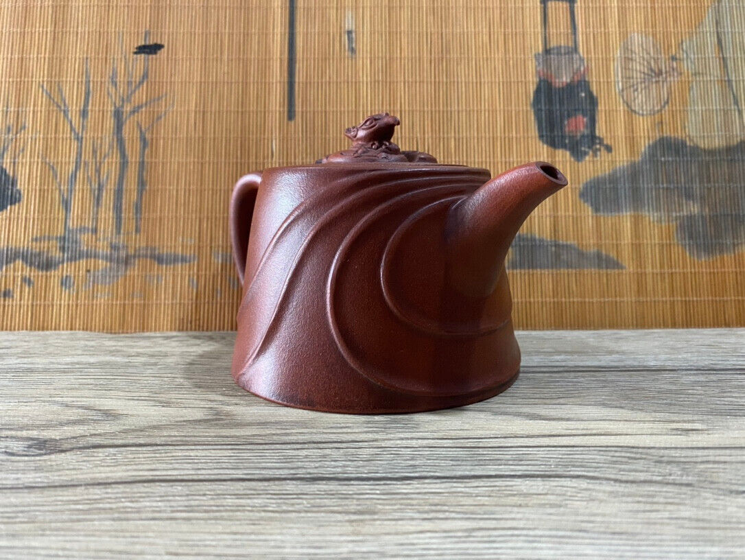 Chinese Yixing Zisha Clay Handmade Exquisite Teapot(壶 底款:顾景舟)