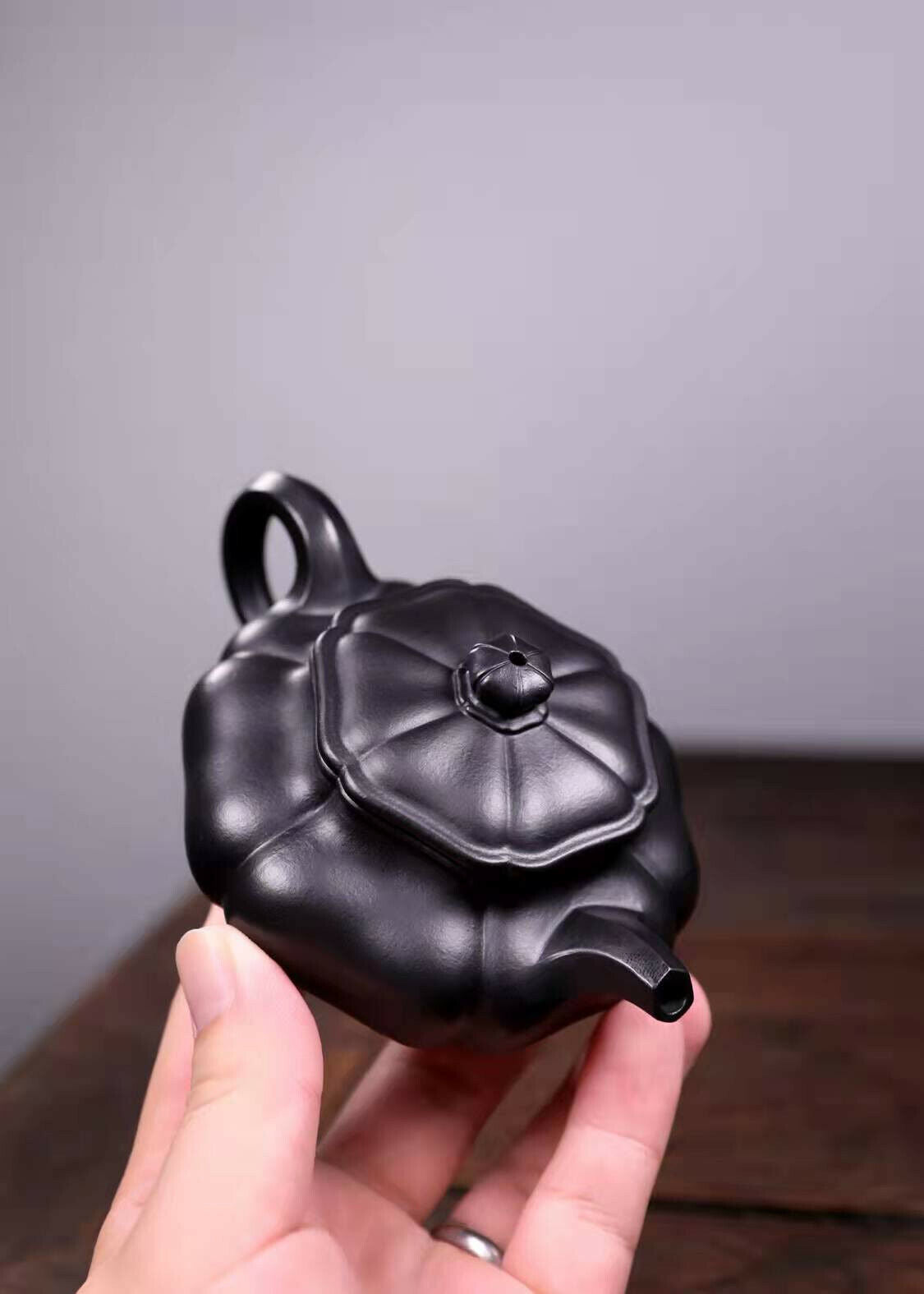 160cc Handmade Purple Sand Tea Pot in Yixing, China Wu Hui Zhu Keli Fang Gu Gong Fu Tea Pot-