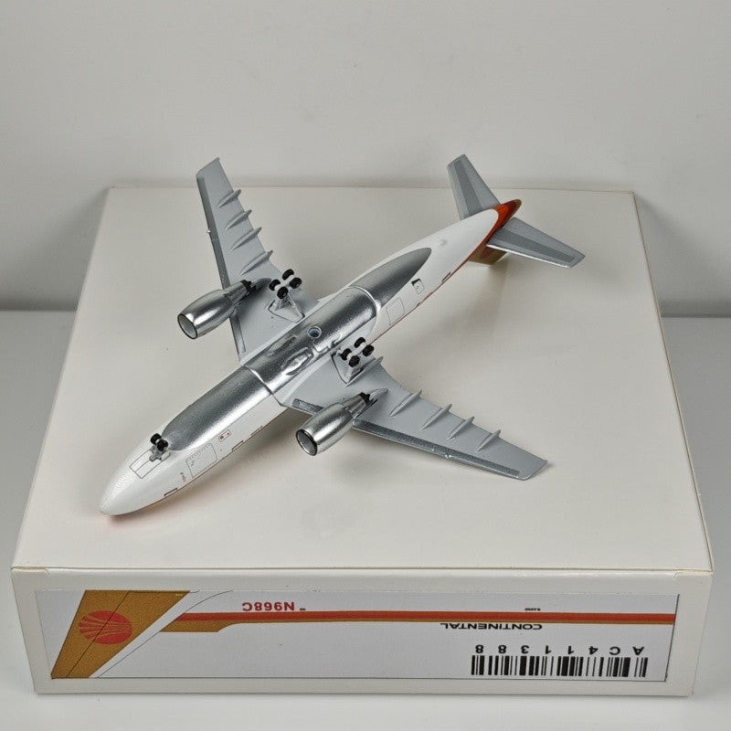 1:400 Aeroclassics Continental Airlines A300 Passenger Airplane Diecast Model